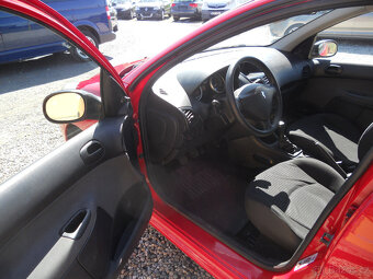 Peugeot 206+ 1.1i 44Kw - 7