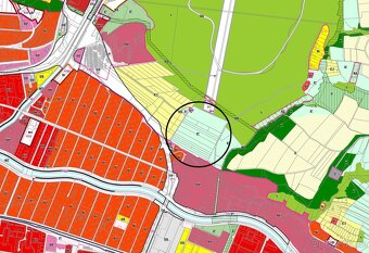 Prodej stavebního pozemku 1388m² Zlín - 7