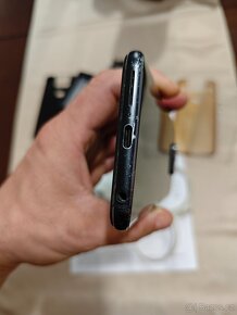Prodám ASUS Zenfone 6 - 7