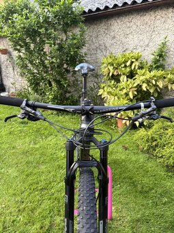 Kross Earth 4.0 vel. M - 7
