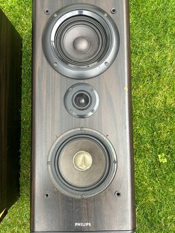 Sloupové reproduktory Philips - 7