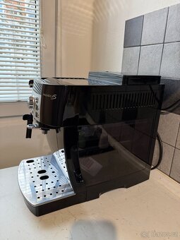 Prodám automatický kávovar De’Longhi Magnifica S - 7