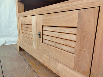 Skříňka dřevěná TEAK - 7