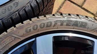 Zimní sada VOLKSWAGEN / ŠKODA 5x100 R18 pneu 215/45/18 4x9mm - 7