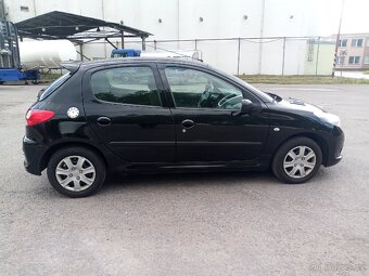 Peugeot 206 + - 7