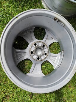 Originální alu kola Toyota RAV4 r17 5x114,3 - 7