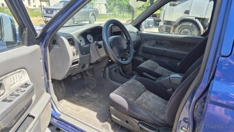 Nissan Navara 2.4 TD - 7