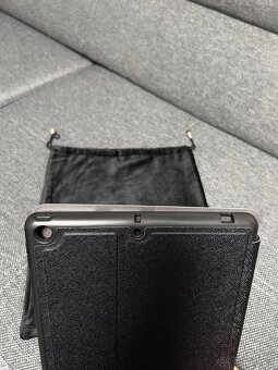 Burga obal na Apple iPad 10.2 NEPOUŽITÝ - 7