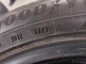 225/50 R19 100V Goodyear Performance zimní 4ks - 7