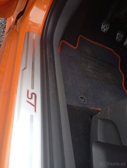 Ford Focus ST - 7