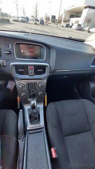 Volvo v40 - 7