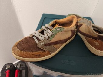 Nike - 7
