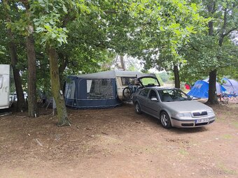 Karavan Dethleffs pro 5 osob+predstan - 7