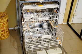 Myčka Miele nerezová vestavná G 6730 SCi, tři koše - 7