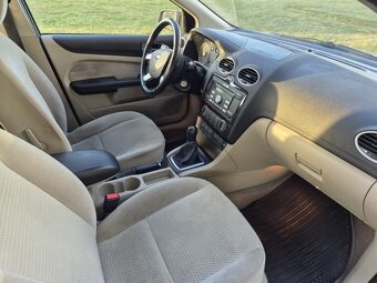 Prodám FORD FOCUS 2.0i COMBI 107KW - KLIMATIZACE - 7