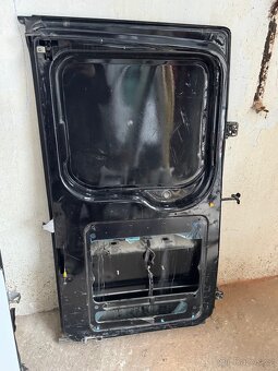 Ford Transit 2005, zadní 5. dveře - 7