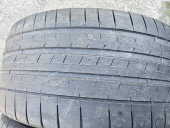 255/35R20 - 7
