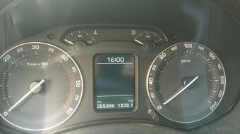 Škoda Octavia Scaut 2,0Tdi-103kw, 4x4, r.v.2008, tažné - 7