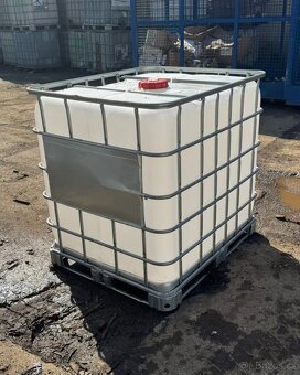 Nádrž na dešťovou vodu objem 1000 l - vymytý IBC kontejner - 7