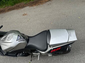 Yamaha Yzf r6 - 7