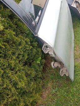 CITROEN C5 3, LEVÉ DVEŘE, L.P. A L.Z. STŘÍBRNÉ KOD BARVY EZ - 7