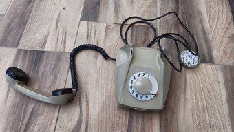 Prodám telefon z roku 1976 - 7