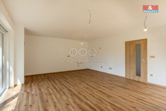 Prodej rodinného domu 147 m², pozemek 1973 m², Petrovice I - 7