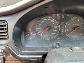 Subaru Legacy 2.0 92kw 4x4 Automat 2002 - 7