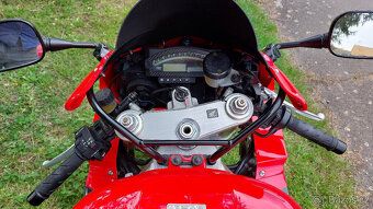 HONDA VTR 1000 SP1 - 7