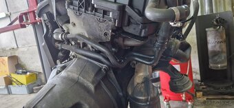 Motor z BMW e46 320d 100kw - 7