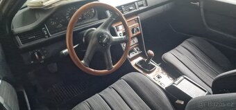 Mercedes Benz 124 coupe - 7