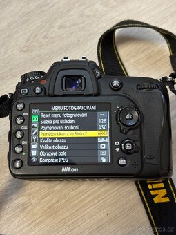 Nikon D7200 top - 7