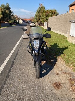 Suzuki V-Strom DL 650 XT - 7