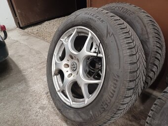 5x120 r17 215 65 r17 - 7
