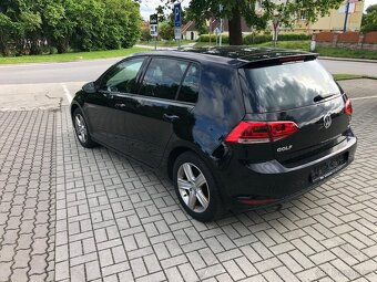 Volkswagen Golf VI 1,6 TDI 77 KW Highline Plný servis - 7