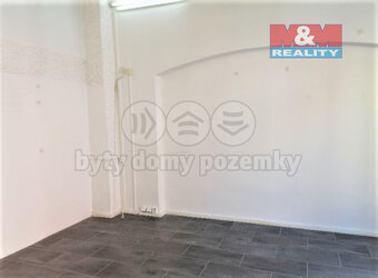 Pronájem obchodních prostor, 35 m2, Kladno, ul. Váňova - 7