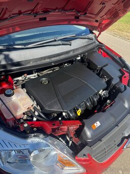 FORD FOCUS 1,8 16V - 7