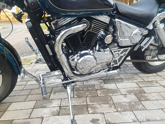 Suzuki VZ800 Marauder - 7