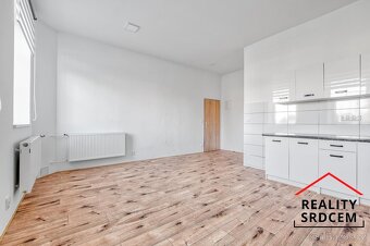 Pronájem nového bytu 1+kk, 29 m2 s parkováním a zahradou, Sk - 7