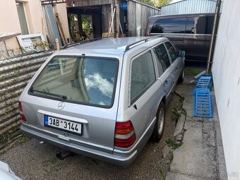 Mercedes w124 combi 220 benzin 7/1995 - 7