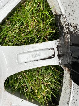 Prodám 4ks lité kola 15" značky RONAL - 7