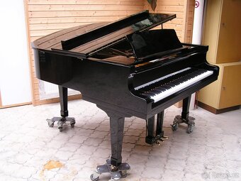 Prodám klavír Petrof mod.V - 7