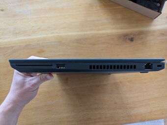 Lenovo ThinkPad T15 Gen 2 - 7