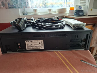 Prodám DVD Philips,video Panasonic - 7