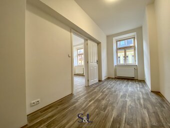 Nabízíme k pronájmu byt po kompletní rekonstrukci o dispozic - 7