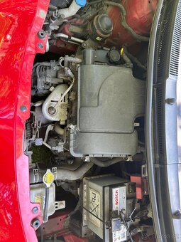 Toyota Yaris 1.0 51kw,2008--3 dvéř---náhradní díly - 7