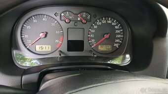 VW GOLF 1.6 77Kw Rv 2001 Stk 2026/3 - 7