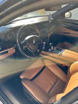 BMW 740d F01 - 7