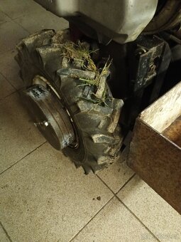 Jednoosý traktůrek Fortschritt - 7