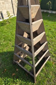 Vyvýšený záhon jahodník ve tvaru pyramidy - 7